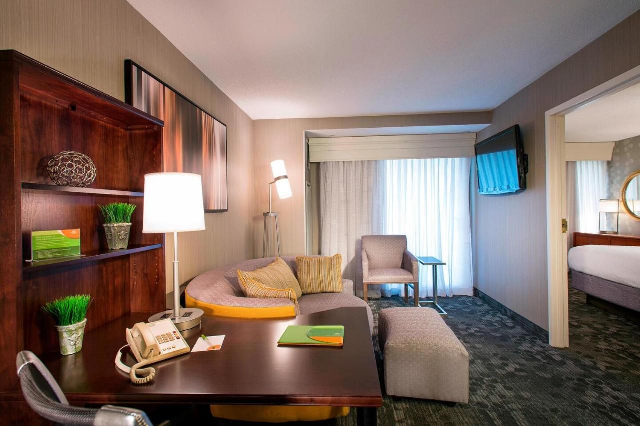 Courtyard By Marriott Tysons Mclean Ξενοδοχείο Tysons Corner Εξωτερικό φωτογραφία