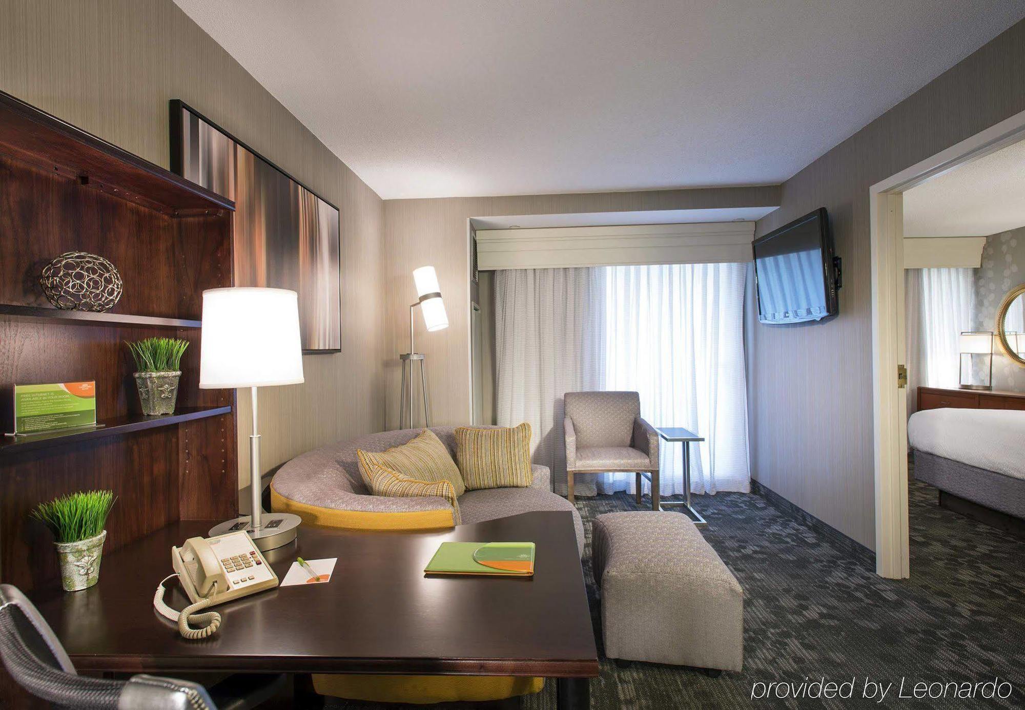 Courtyard By Marriott Tysons Mclean Ξενοδοχείο Tysons Corner Εξωτερικό φωτογραφία